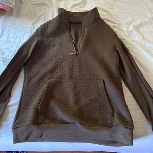 Long sleeved hunter green sweater. Front pocket.